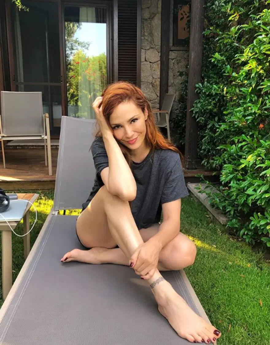 Serenay Sarıkaya: Yaz bitmedi bitemez (Ünlü isimlerin tatil paylaşımları) 6