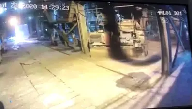 Soma Termik Santrali'nde deprem anı kamerada