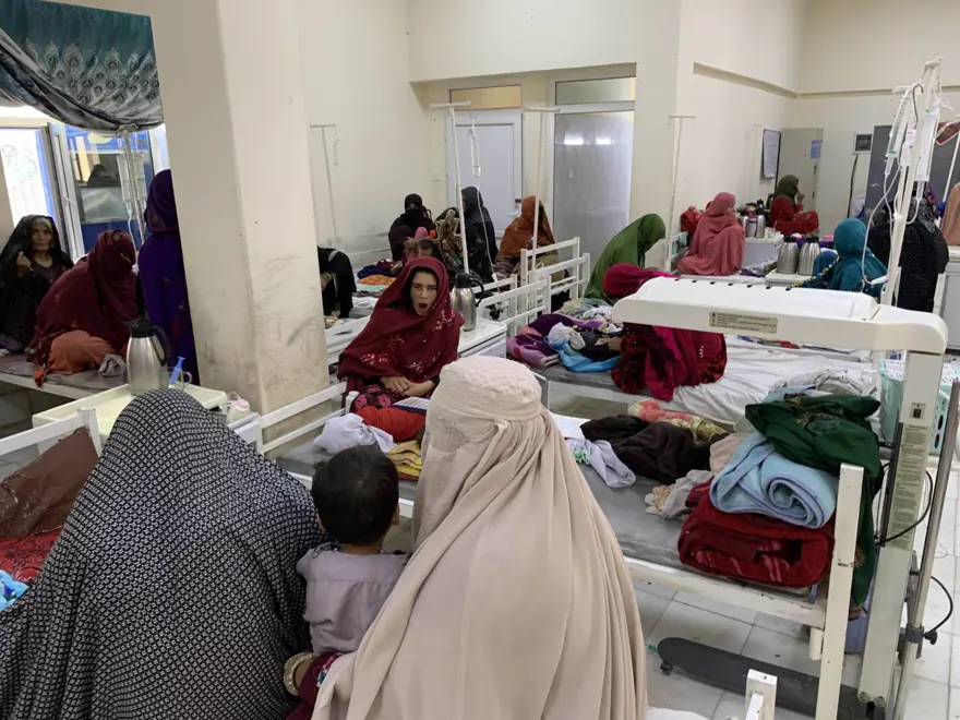 İnsanlık dramı: Sütten kesilen Afgan annelerin bebekleri büyüyemiyor 4 İnsanlık dramı: Sütten kesilen Afgan annelerin bebekleri büyüyemiyor 4