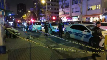 Kadıköy'de sokak ortasında dehşet: Annesi ve eşini öldürdü