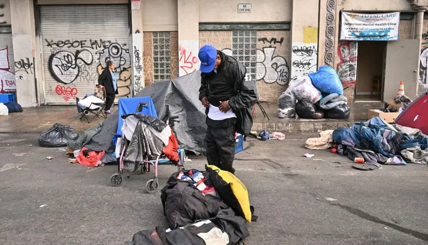 Los Angeles'ta 40 bin evsiz otellere yerleştirilecek 