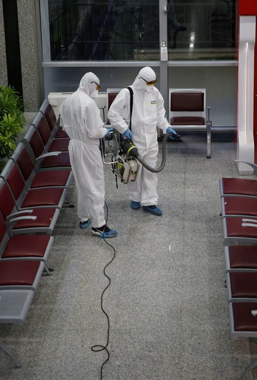 Meclis'te Corona virüs için dezenfeksiyon yapıldı 9