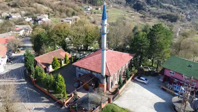 Zonguldak'taki çivisiz cami 200 yıldır hizmet veriyor
