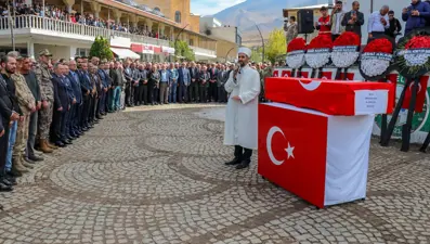 Pençe-Kilit şehidine veda