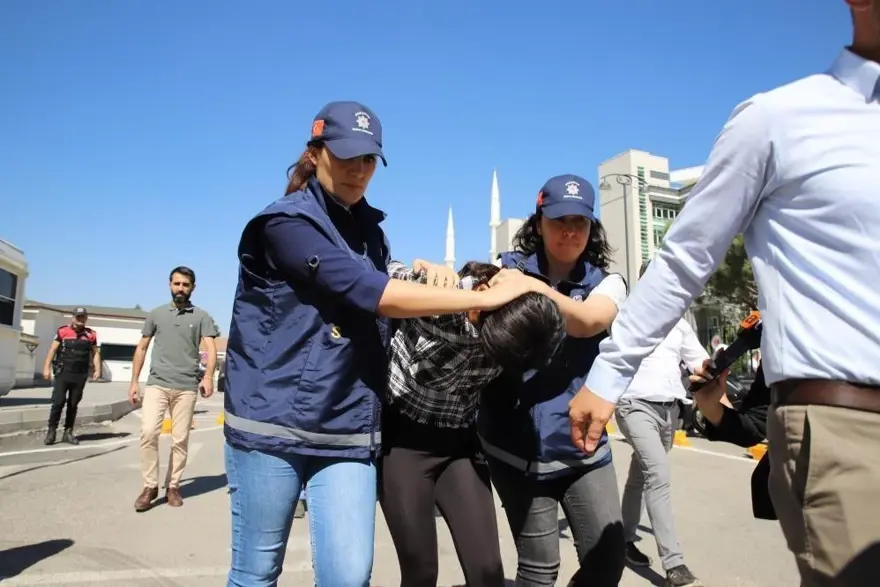 "HİÇBİRİNE İNDİRİM UYGULANMADI" 4