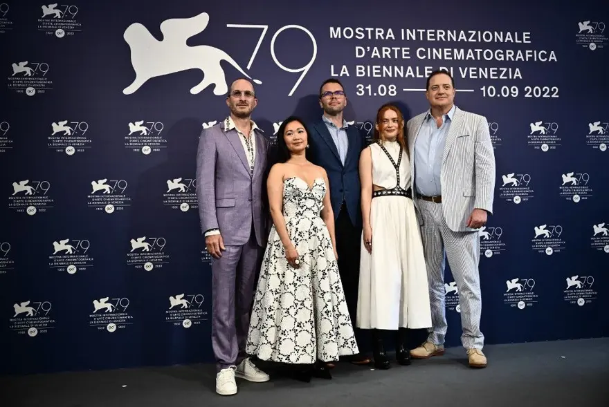 Rolü için 270 kilo olan Brendan Fraser Venedik Film Festivali'nde 6 dakika alkışlandı 