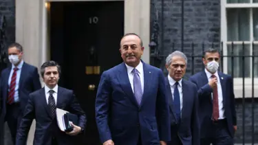 Dışişleri Bakanı Çavuşoğlu, İngiltere Başbakanı Johnson'la görüştü