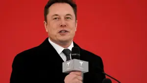 Elon Musk geleceğin Tesla otomobilleri hakkında konuştu: Keçi gibi meleyecek