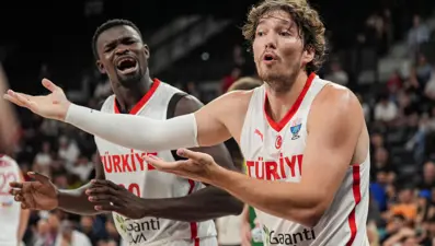 12 Dev Adam, hazırlık maçında Litvanya'ya yenildi