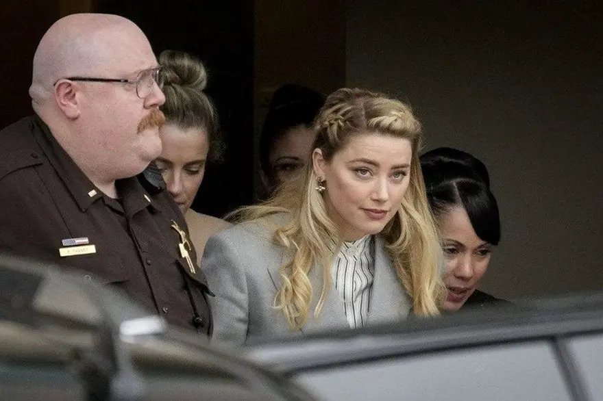 Elon Musk'tan tehdit mektubu: Amber Heard'ü Aquaman'den kovulmaktan kurtarmış 12
