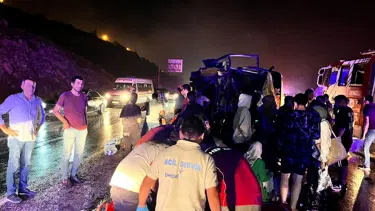 Denizli'de feci kaza: 4 ölü, 53 yaralı