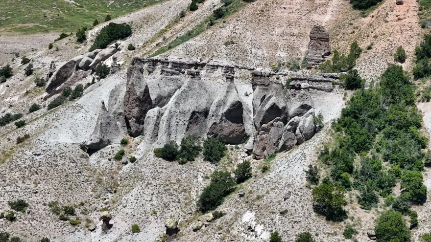 Efsanesi dilden dile dolaşıyor: Görüntüsü peri bacalarını andırıyor 4