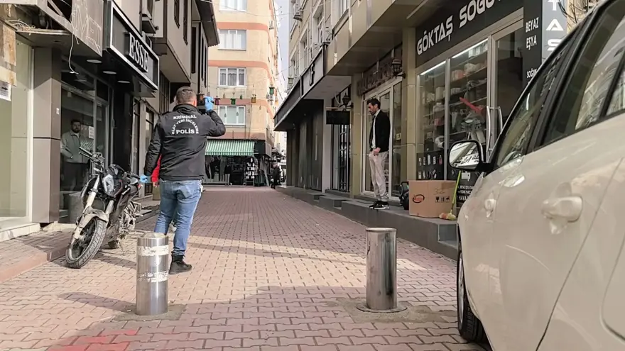 “Benirahatsız etmeyin” dedi, odasında ölü bulundu 4