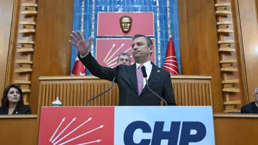 Özgür Özel'den sahipsiz sokak hayvanları düzenlemesine tepki: Öldürmek çözüm değil, kısırlaştırma kampanyası başlatılmalı