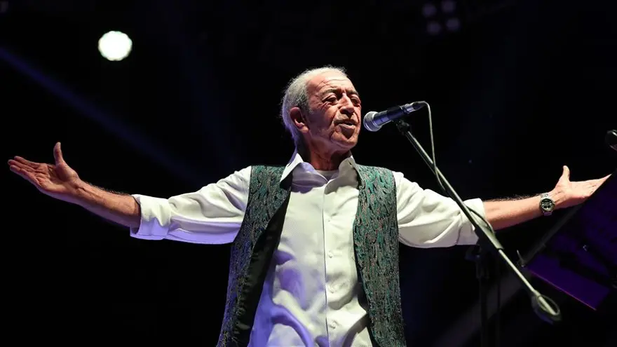 Edip Akbayram'ın vefatı sonrası peş peşe paylaşımlar: Bir dost kaybetmek ne acı 7