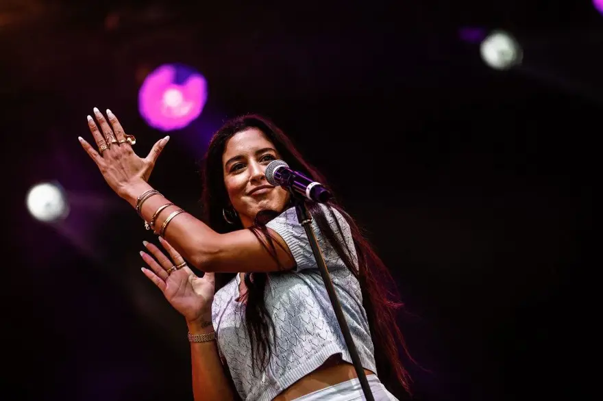 Eurovision'da sahne alacak ilk şarkıcılar belli oldu 6