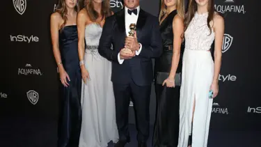 Sinemanın aksiyon yıldızı Sylvester Stallone kızlarına askeri eğitim aldırıyor