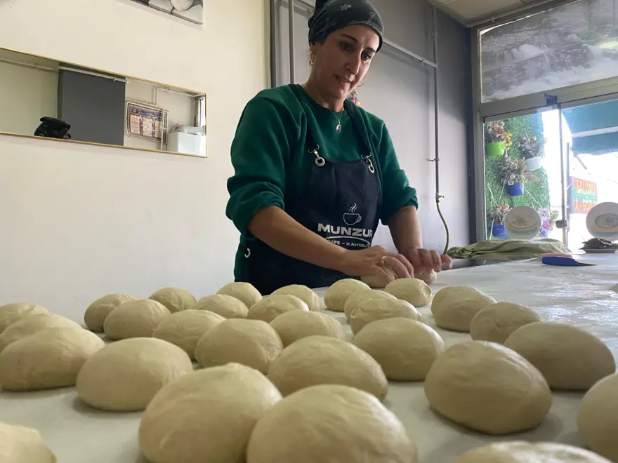 51 yaşında kendi işinin patronu oldu: Günde ortalama 700 ekmek yapıyor 5