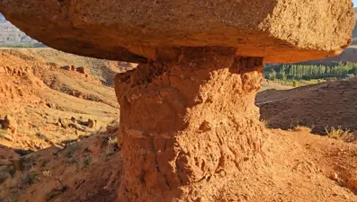 Kars'taki kızıl kaya kanyonları Arizona'yı andırıyor: Doğa tutkunları hayran kaldı