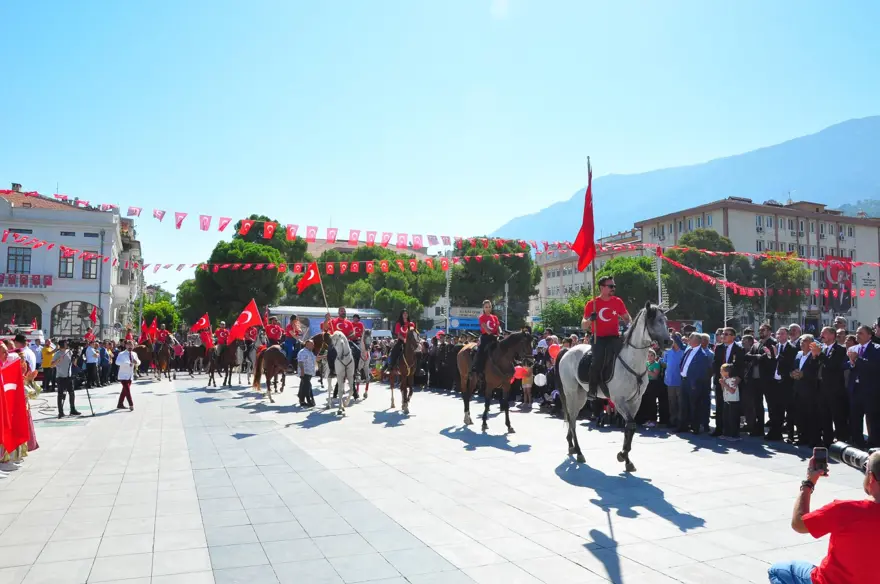 Atı tokatlayan süvariye para cezası 4