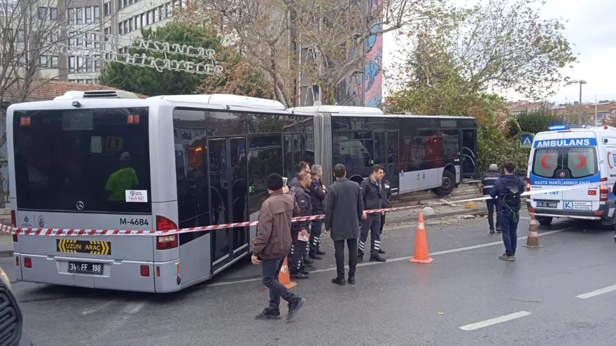 İstanbul'da metrobüs kazası 