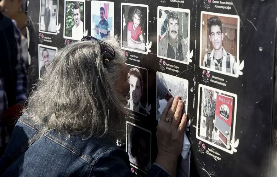 Ankara Garı saldırısında hayatını kaybedenler anıldı 14 Ankara Garı saldırısında hayatını kaybedenler anıldı 14