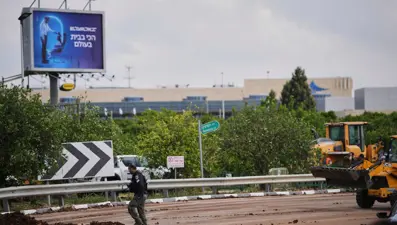 Husiler’den İsrail’e füze saldırısı: Ben Gurion’da uçuşlar durduruldu
