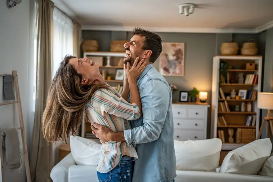 Psikologlar uyarıyor: Partnerinizle gece tartışmayın 5 Psikologlar uyarıyor: Partnerinizle gece tartışmayın 5