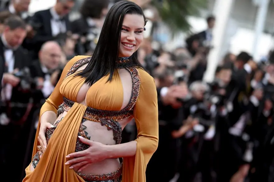 Adriana Lima üçüncü çocuğunu dünyaya getirdi 3