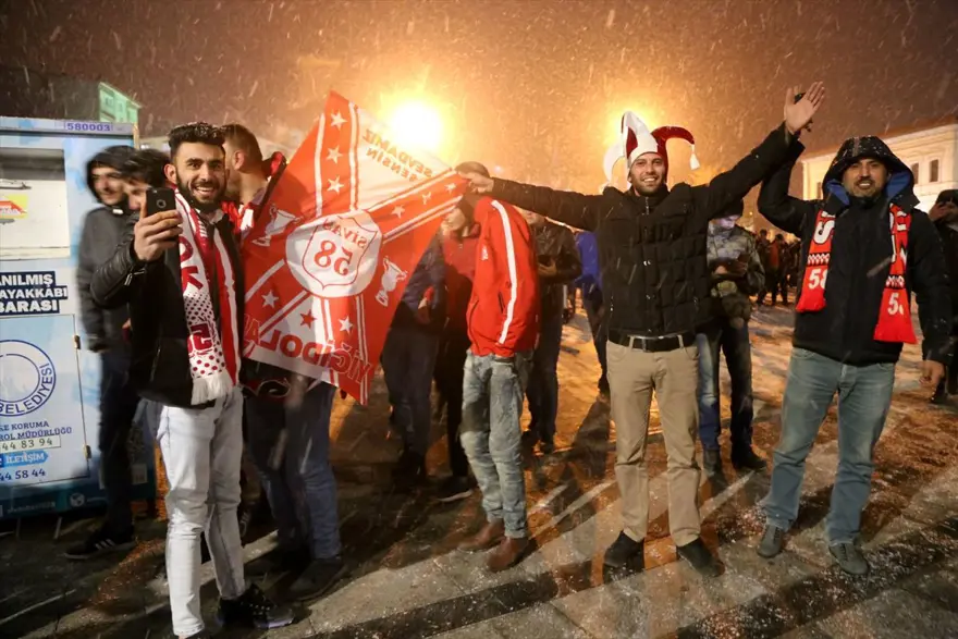 Sivas'ta Beşiktaş galibiyeti sevinci 
