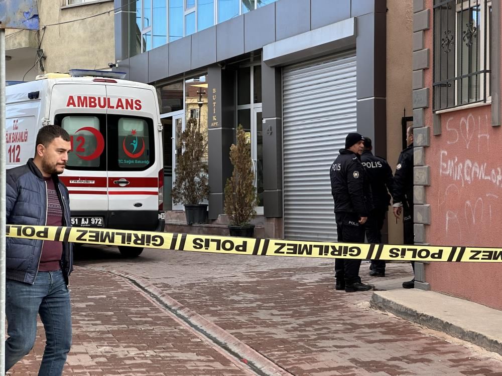 Apartta iki gencin sır ölümü