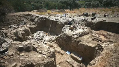 Gökçeada'da 8 bin 800 yıl öncesine ait 5 mimari yapı bulundu