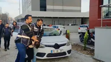 Bisikletli sapık, güpegündüz genç kadını taciz etti
