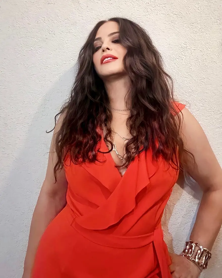 Şarkıcı Reyhan Karaca'dan Berksan açıklaması 1