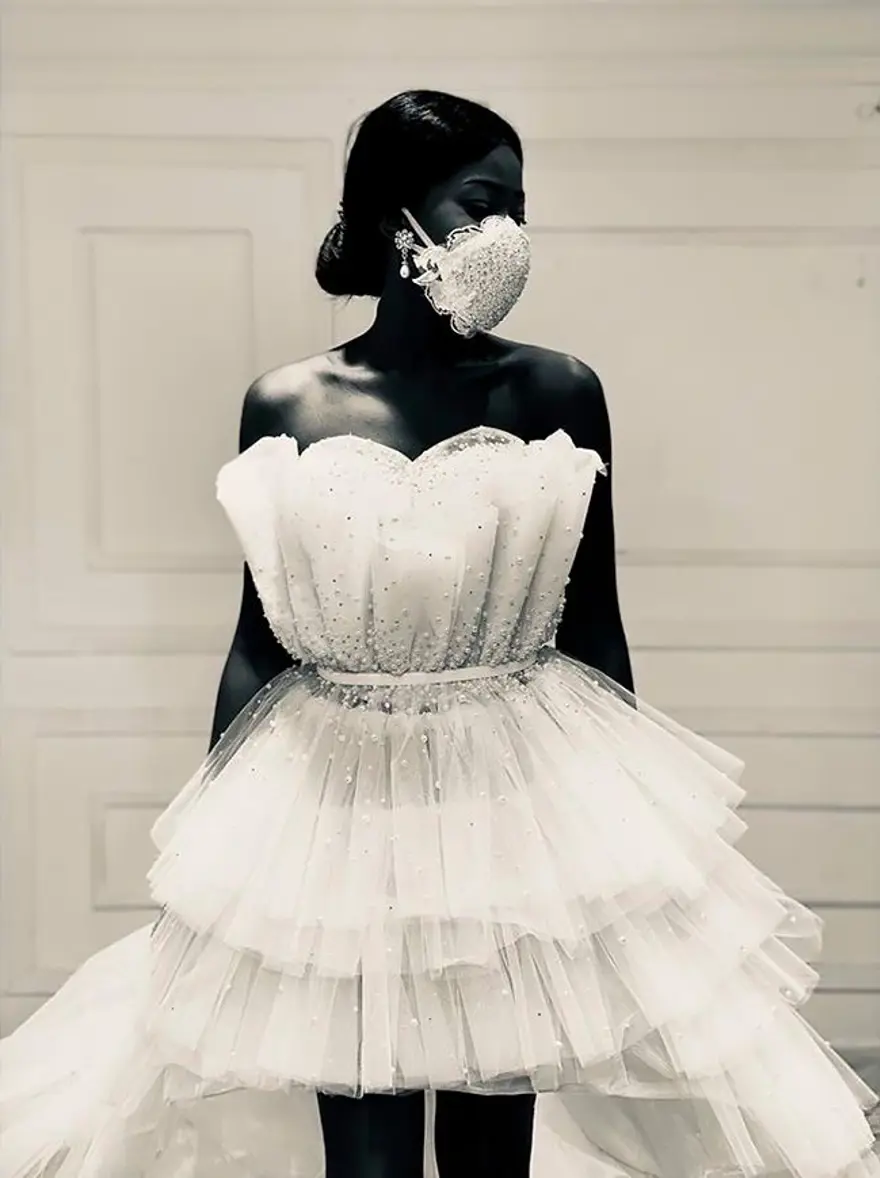 Corona virüsten koruyan gelinlik tasarlandı 3