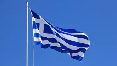 Yunanistan'da da faiz eksiye geçti (Komşu'da negatif faiz)