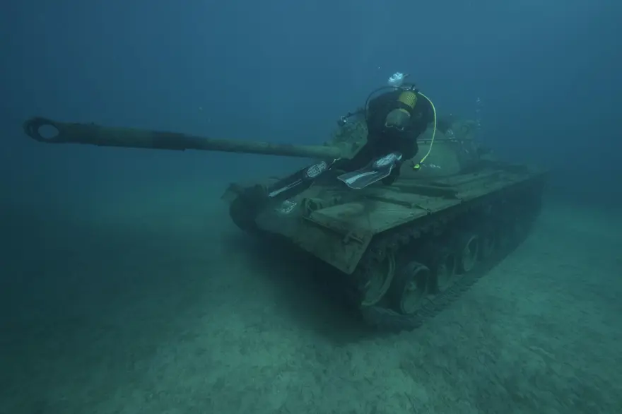 Saros Körfezi'nde Su Altı Tarih müzesi'ne tank batırıldı 7
