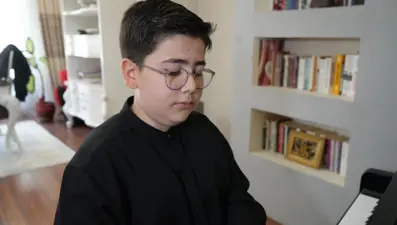 Gaziantepli 13 yaşındaki piyanist Hamit ödüllere doymuyor