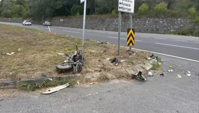 Otomobil ile elektrikli bisiklet çarpıştı: 1 ölü