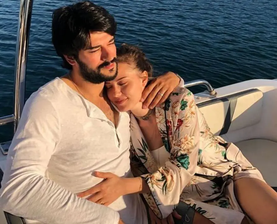 BURAK ÖZÇİVİT 2 OTOMOBİL DAHA ALDI 6 BURAK ÖZÇİVİT 2 OTOMOBİL DAHA ALDI 6