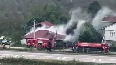 Yangında tek katlı ev kullanılamaz hale geldi