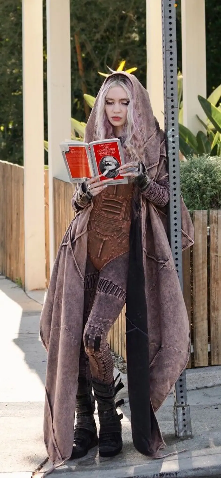 Dünyanın en zengin kişisi Elon Musk'tan ayrılan Grimes, Karl Marx'la'trolledi' 1 Dünyanın en zengin kişisi Elon Musk'tan ayrılan Grimes, Karl Marx'la'trolledi' 1