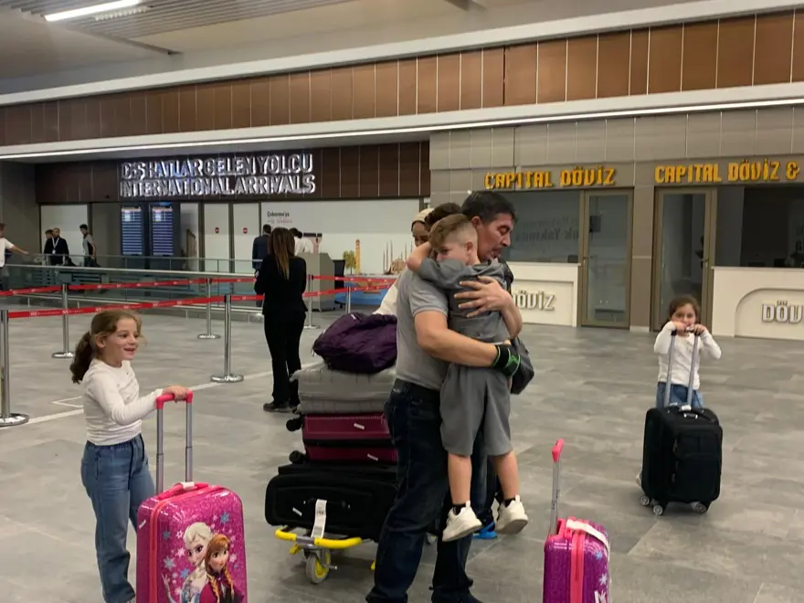 Lübnan’dan tahliye edilen 169 Türk vatandaşı Türkiye’ye geldi 3