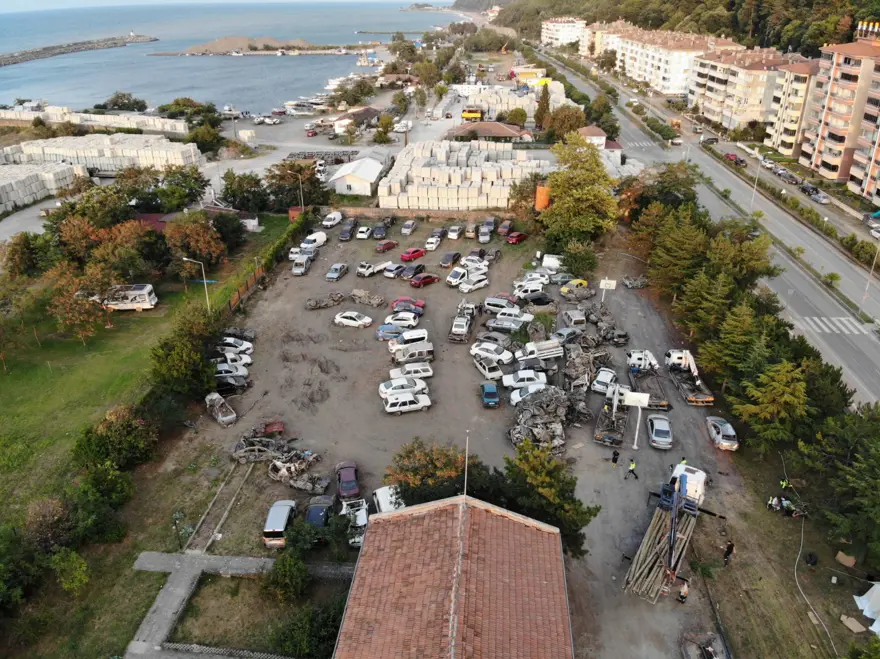 Bozkurt'ta sel sonrası araç mezarlığı 4