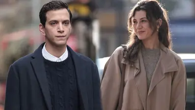 Ömer'in Gamze'si Gökçe Bahadır'dan partneri Selahattin Paşalı'ya: Sahne arası fotoğraf çekelim mi?