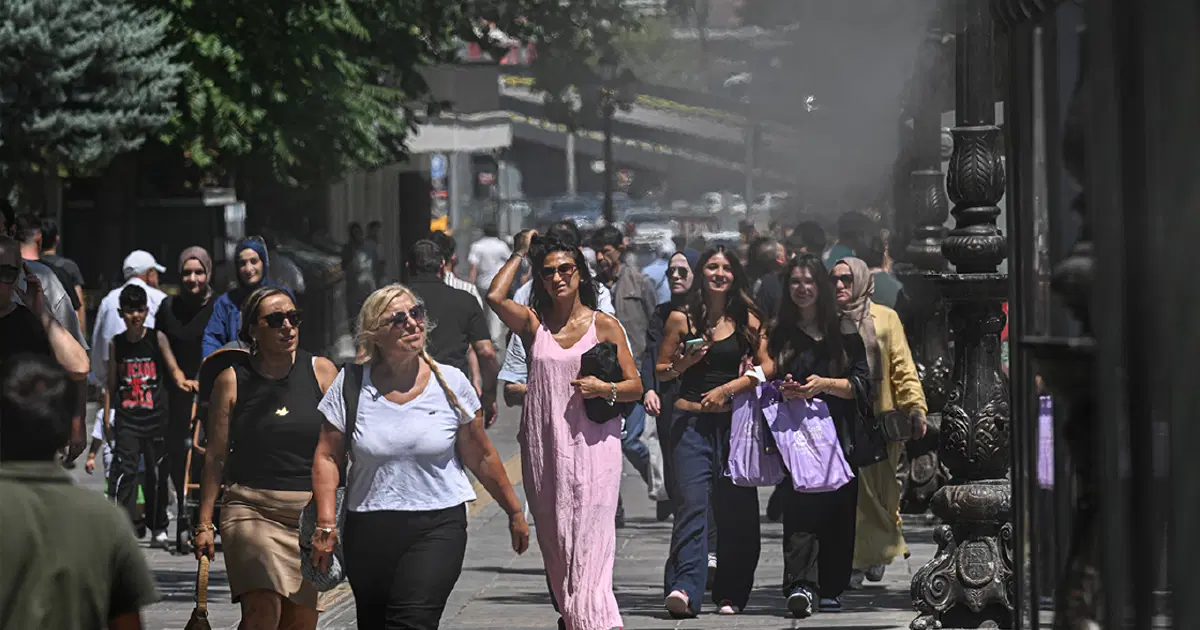 30 il için düğmeye basıldı. Gök gürültülü sağanak, aşırı sıcak ve nem bunaltacak (Bu hafta hava nasıl olacak?)