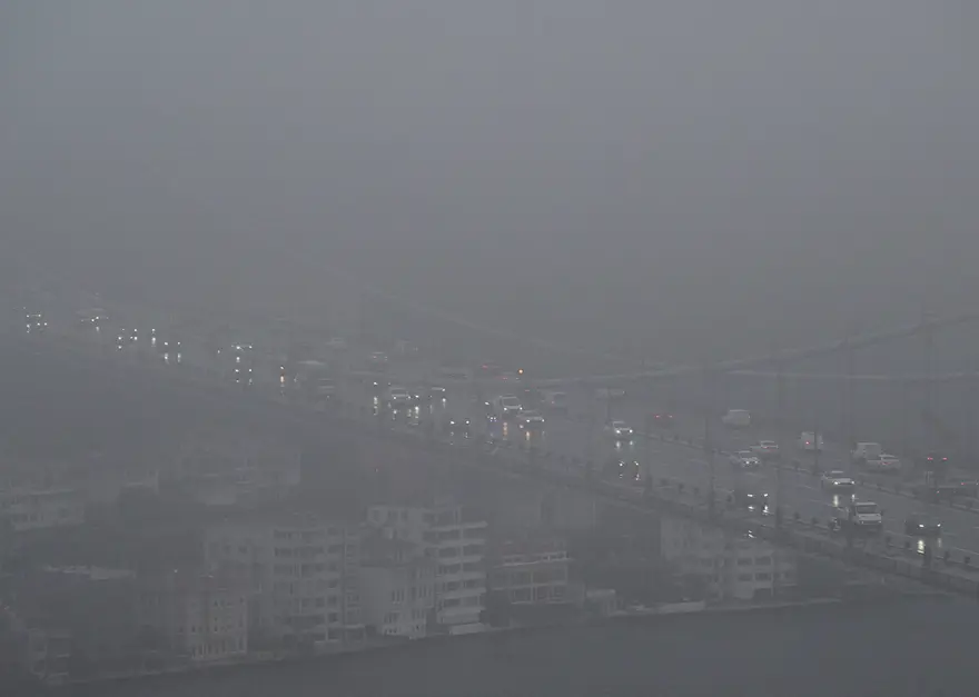 İstanbul'da göz gözü görmüyor. Boğaz ve köprüler yok oldu 2