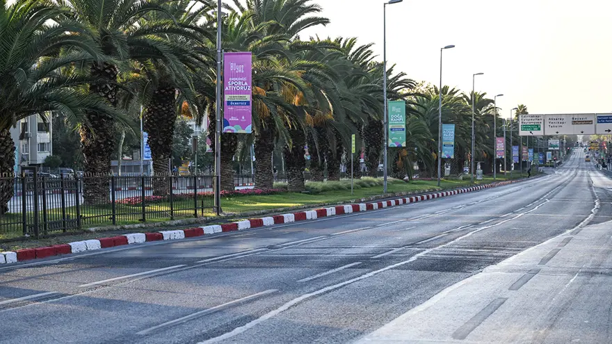 KAPALI YOLLAR VE ALTERNATİF GÜZERGAHLAR 2 KAPALI YOLLAR VE ALTERNATİF GÜZERGAHLAR 2