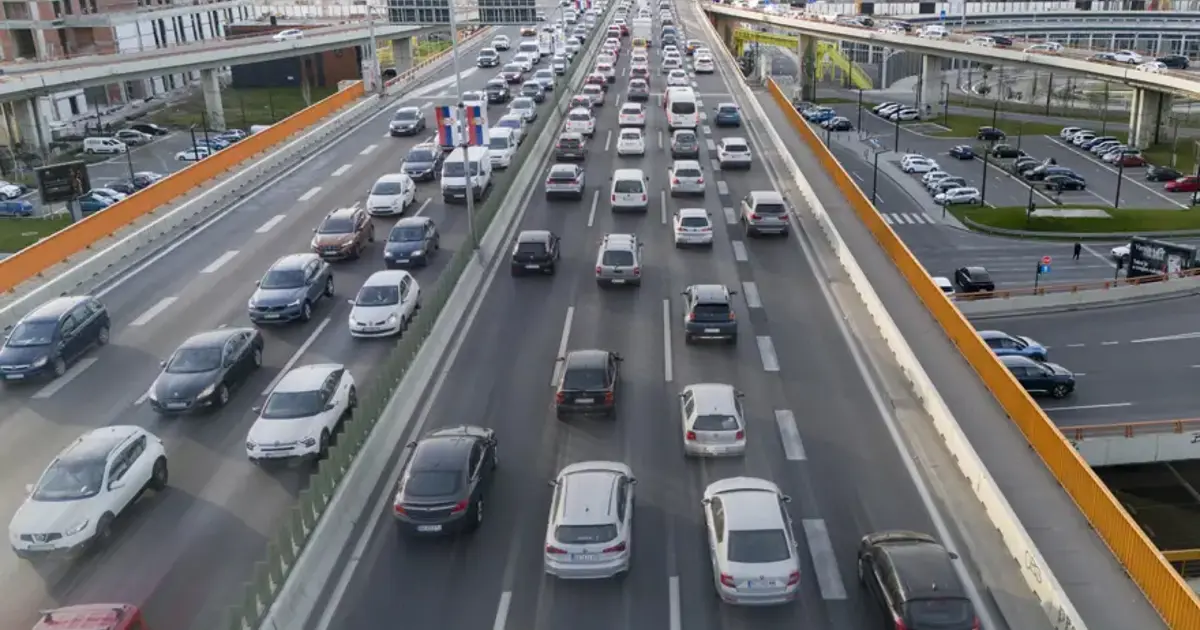 Araç sahipleri dikkat: Zorunlu trafik sigortası primleri yüzde 4 arttı, 394 bin liraya yükseldi