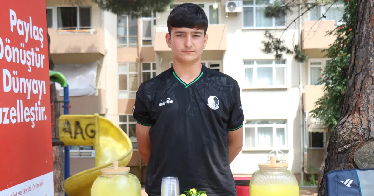 14 yaşında asgari ücretin 3 katını kazanıyor. 6 saatte günlük kazancı 3 bin lirayı buluyor